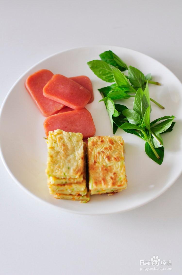 如何制作美味的西葫芦夹心饼