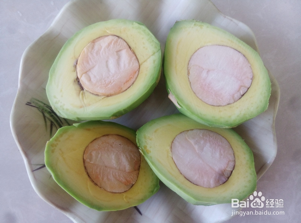 牛油果和鲜奶搭配的做法