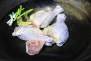 让人吃了还想吃的红烧鸡腿做法