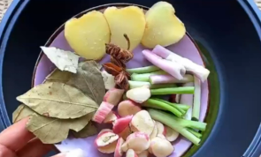 如何用牛筋面自制辣条？