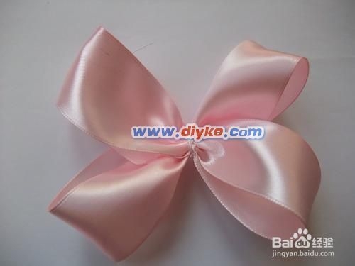 怎么用丝带做出漂亮蝴蝶结