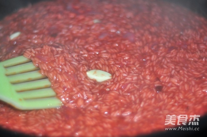 奶油甜菜根炖饭