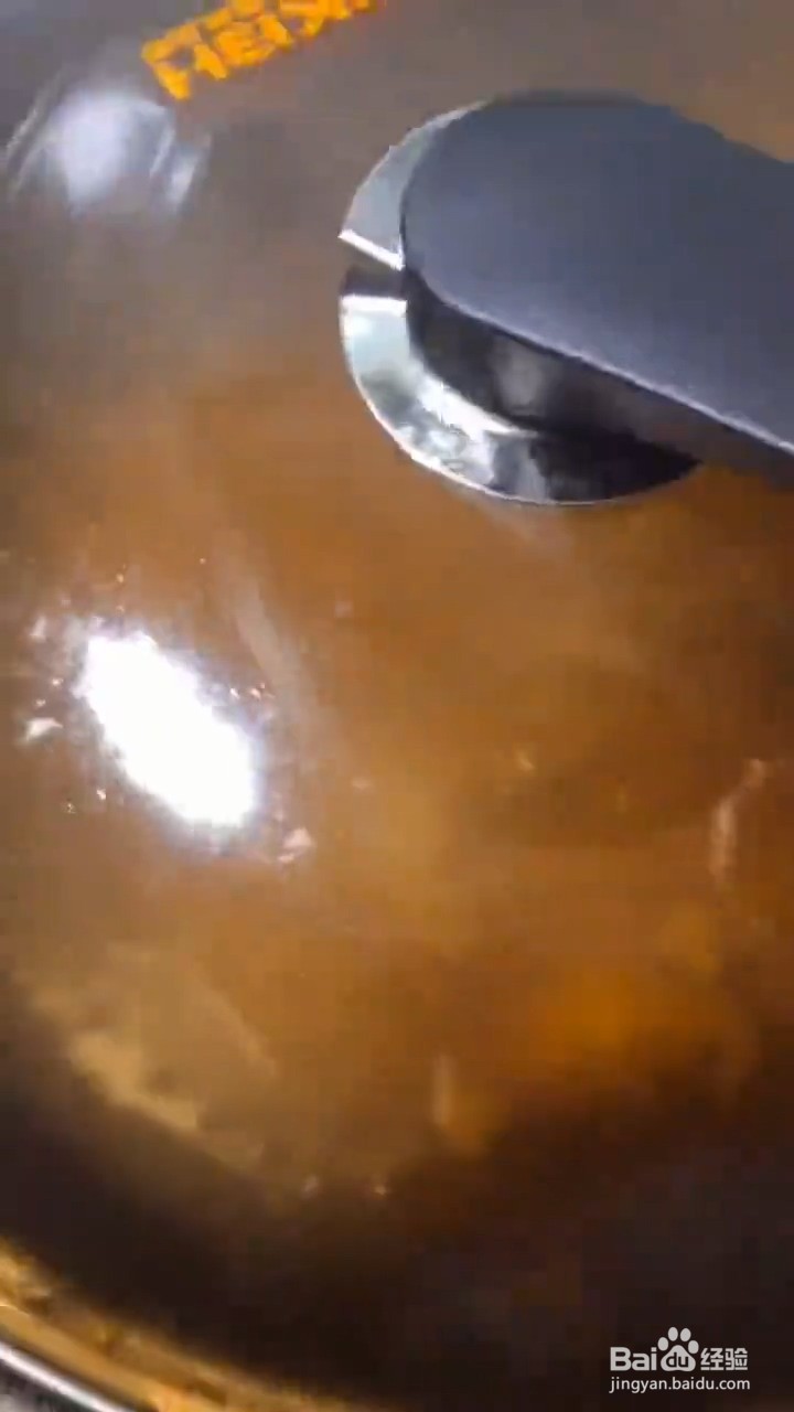 如何自制美味好吃的香辣鸡爪