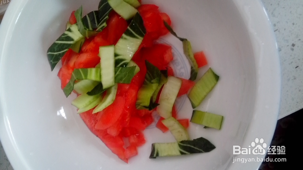 意式番茄青菜炒贝壳粉