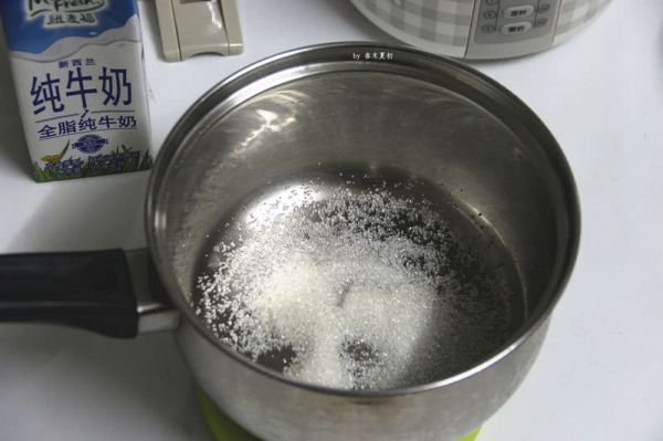 黄桃牛奶西米露