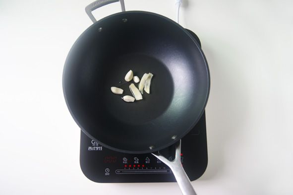 姬松茸排骨煲仔饭