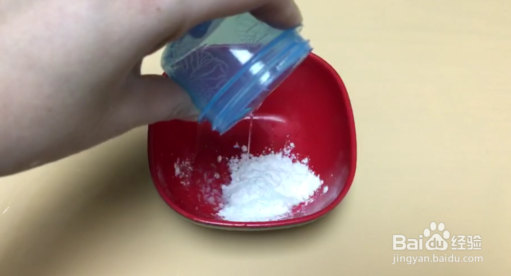 洗衣服时放一粒这东西,多脏的衣服都能洗干净