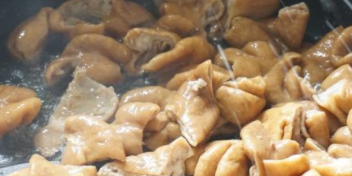 辣子肥肠如何制作