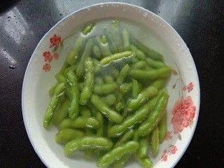 凉拌毛豆怎么做?