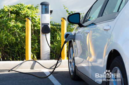 纯电动轿车和插电混动车轿车怎样延长电池寿命？