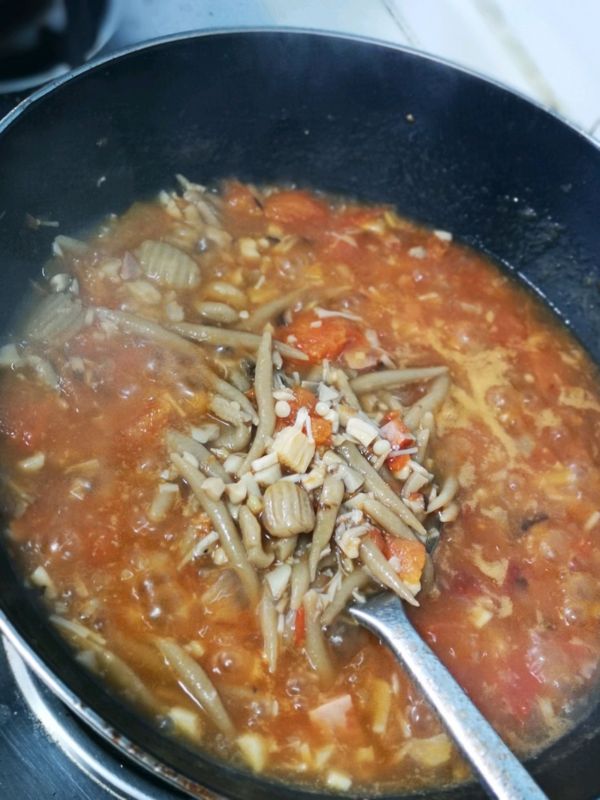 番茄菌菇蛋汤莜面鱼鱼