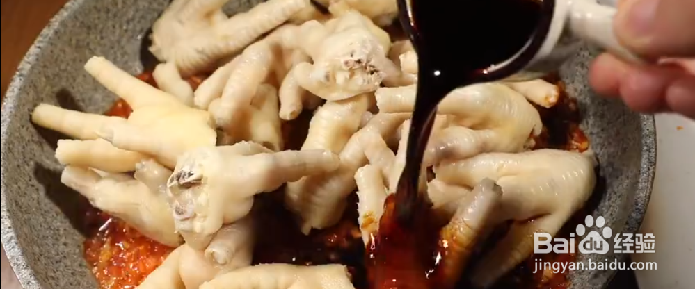 如何做出好吃的酱香鸡爪