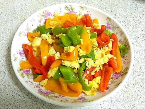 如何做彩椒炒蛋