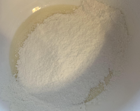 蓝色芋泥波点蛋糕卷