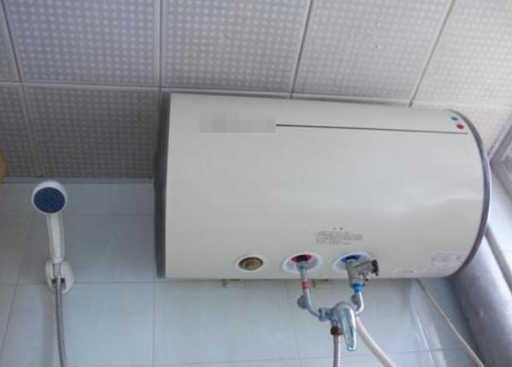 电热水器与燃气热水器哪个好？优势对比有哪些不同