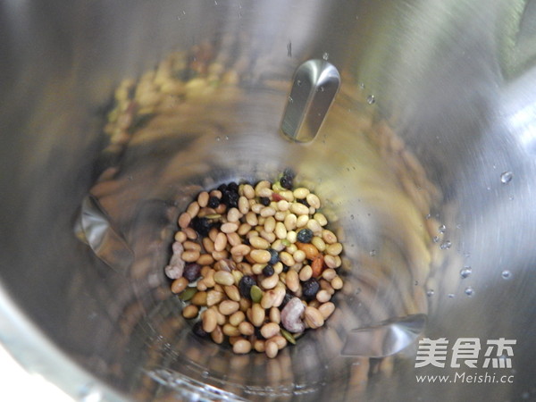 核桃黄豆豆浆