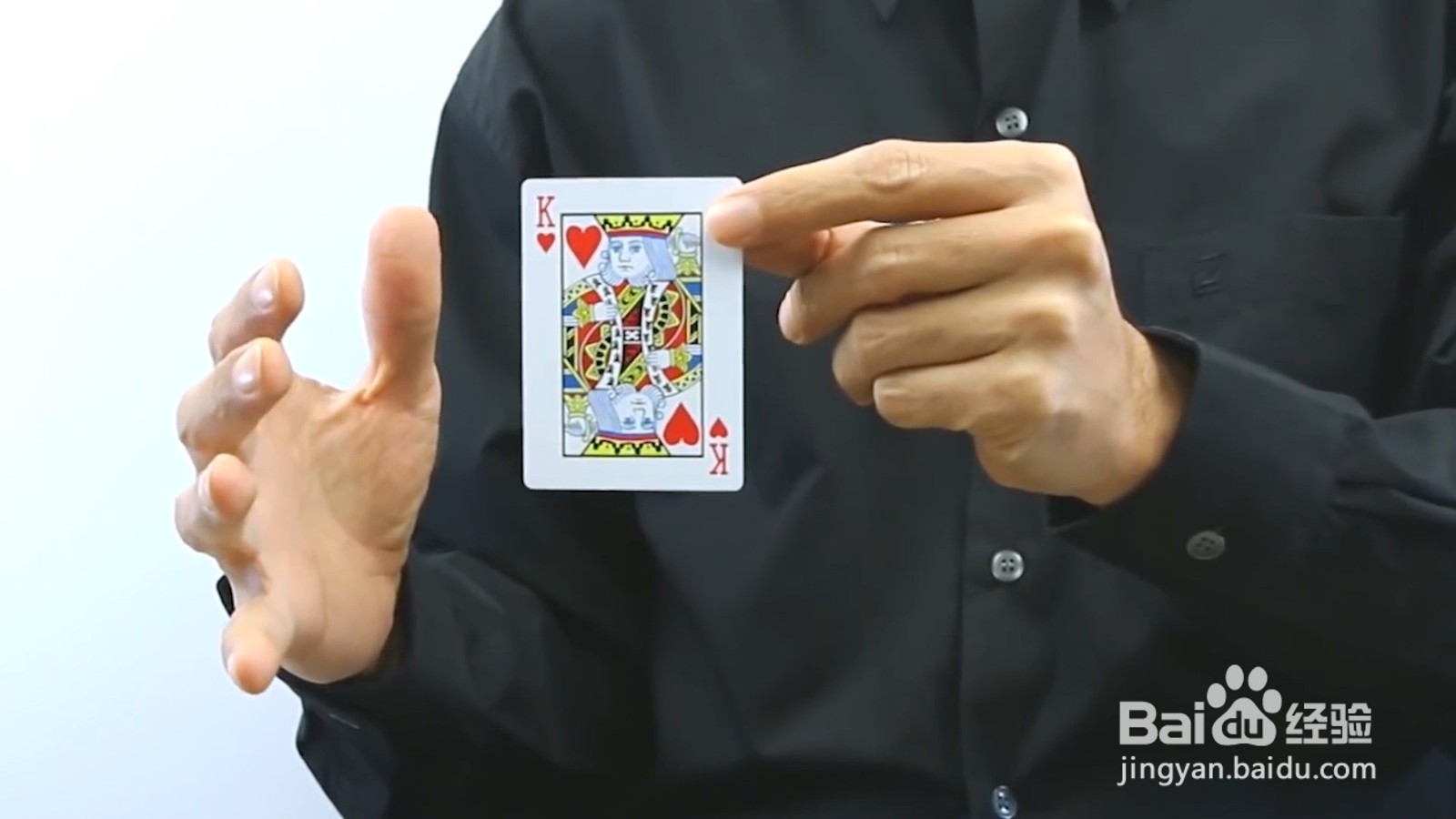 悬浮扑克牌魔术原理，原来我们都被骗了