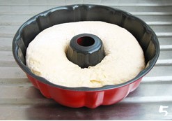 肉松咕咕霍夫面包