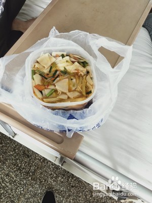 搁锅面的家常做法