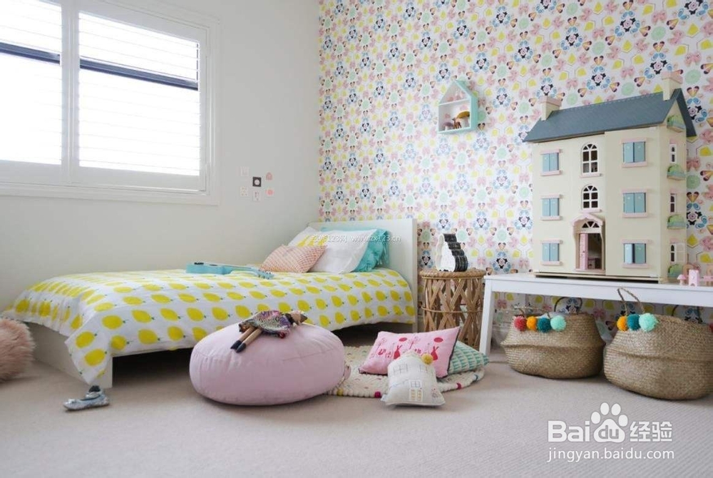 想买墙纸自己装房间，哪位有好的建议？