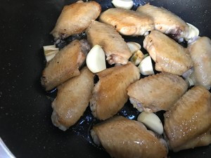 自制蜂蜜蒜香鸡翅