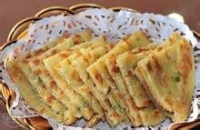 家庭自制葱油饼的做法