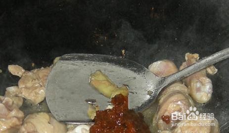 土豆烧鸡腿的做法