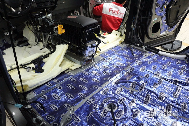 广州雷克萨斯RX200T音响升级搭配大能全车隔音