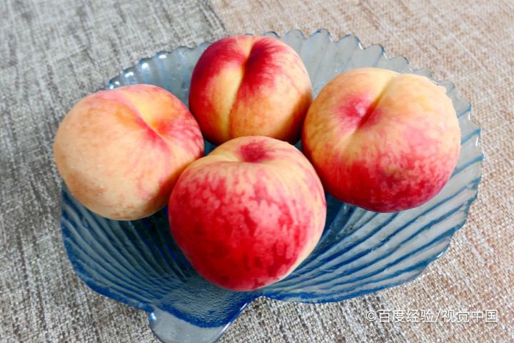 百合银耳鲜桃羹怎么做