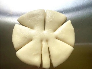 蝴蝶结面包怎么做