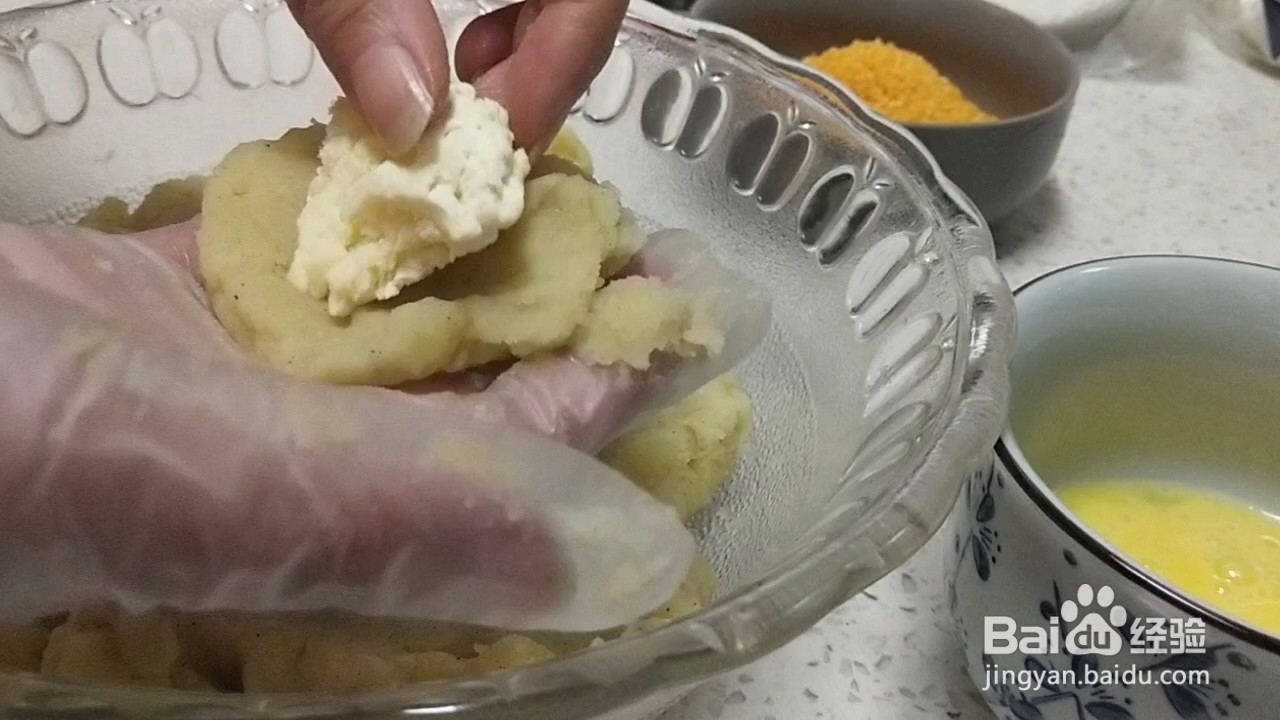 超长拉丝的爆浆芝士土豆球