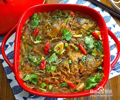 鲫鱼炖粉条的手把手做法