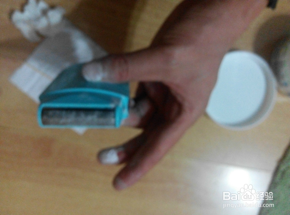 如何清洁刮胡刀
