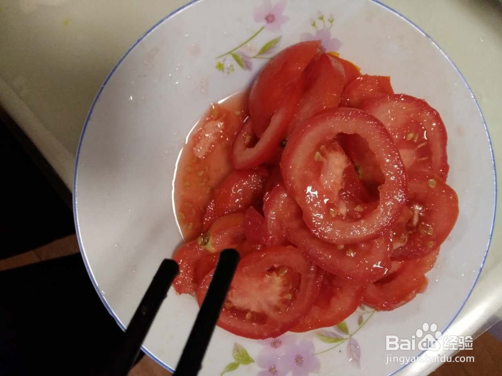 糖拌西红柿做法
