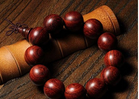 如何盘玩小叶紫檀