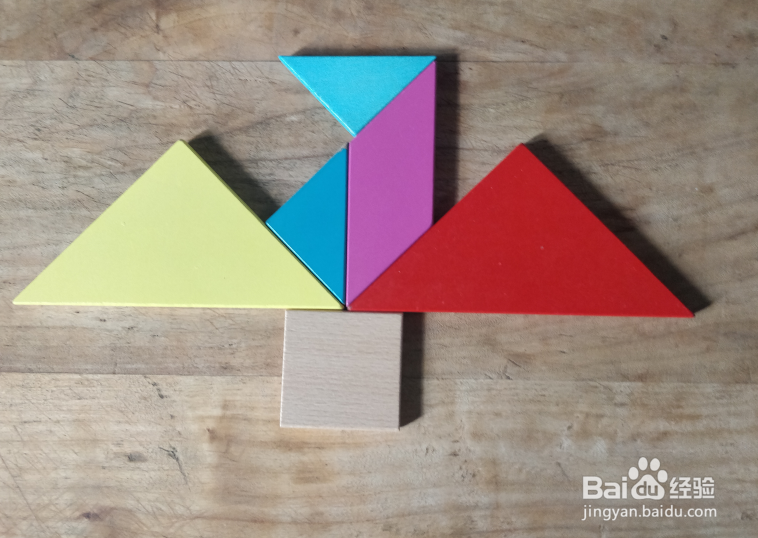 如何用七巧板拼一只老鹰图案的风筝？