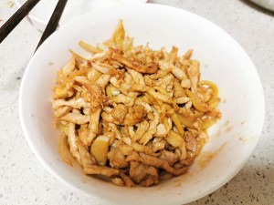 健康养生佳品腌笋肉丝的做法