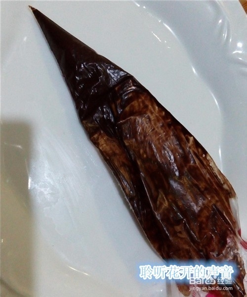 如何巧用废弃的食材制作餐盘画