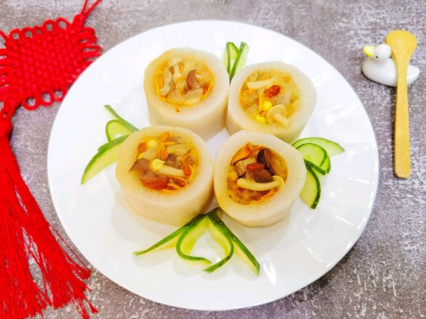 菌菇瘦肉萝卜盅