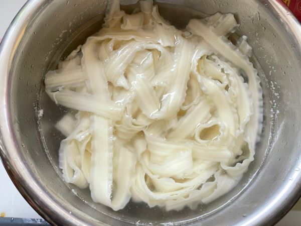 番茄鸡蛋炒刀削面