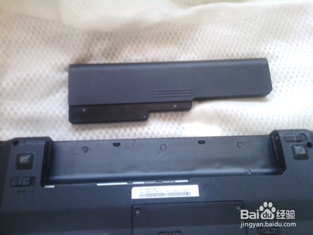 联想B40笔记本 硬盘拆装：[3]联想B40笔记本