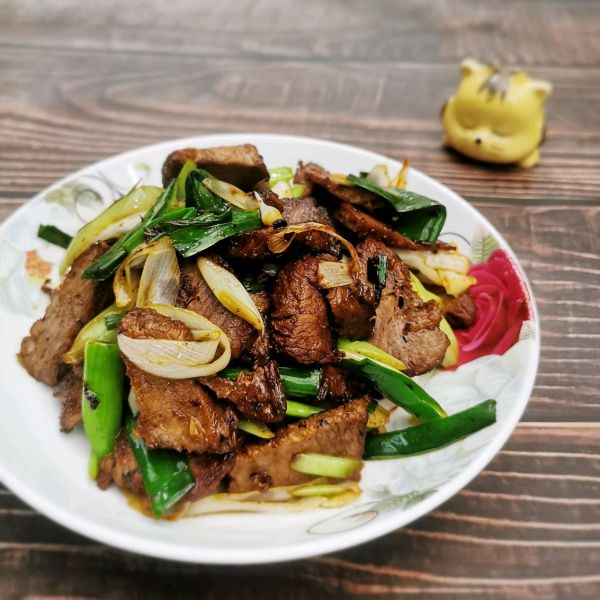 家常爆炒卤牛肉