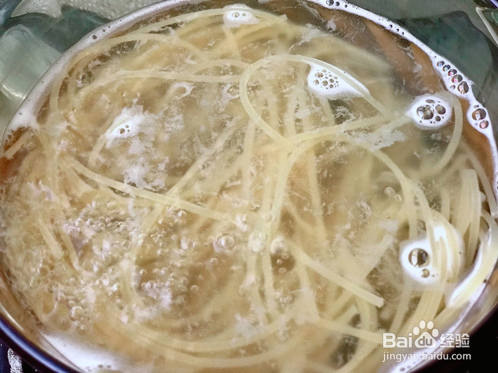 《小猪佩琦》里乔治最爱吃的意面，在家也能做！