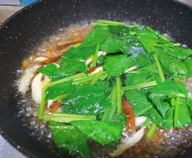 家常版芙蓉鲜蔬汤（菠菜）