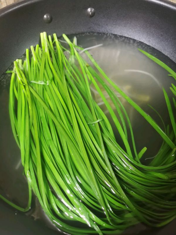 凉拌绿豆芽韭菜