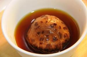 食补养生花菇腊肠芋头焖饭的做法