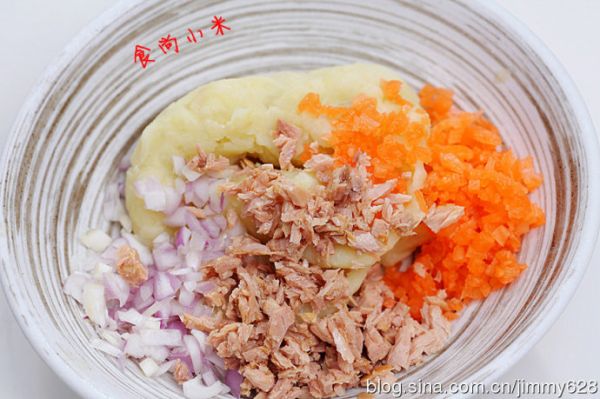 奶香吞拿鱼土豆饼