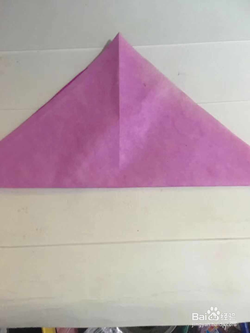 怎样用彩纸折叠一只漂亮的海蜇