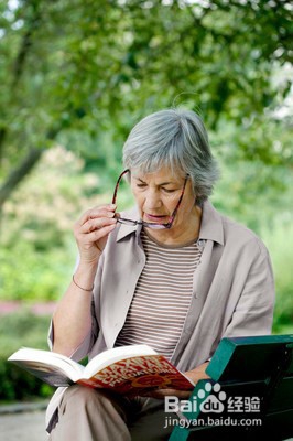 老年人为什么会得老花眼