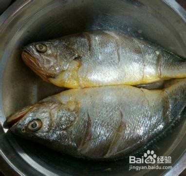 煎蒸大黄鱼的做法